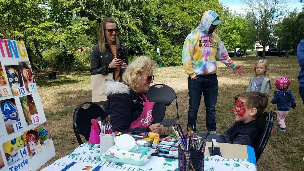 The Sea Girt Conservancy hosted a Celebrate Your Environment- Family Fun Day on September 24th, 2022. The event was a great success with arts and crafts for the kids, and an opportunity for adults to learn about lantern fly traps. Thank you to everyone who came out!